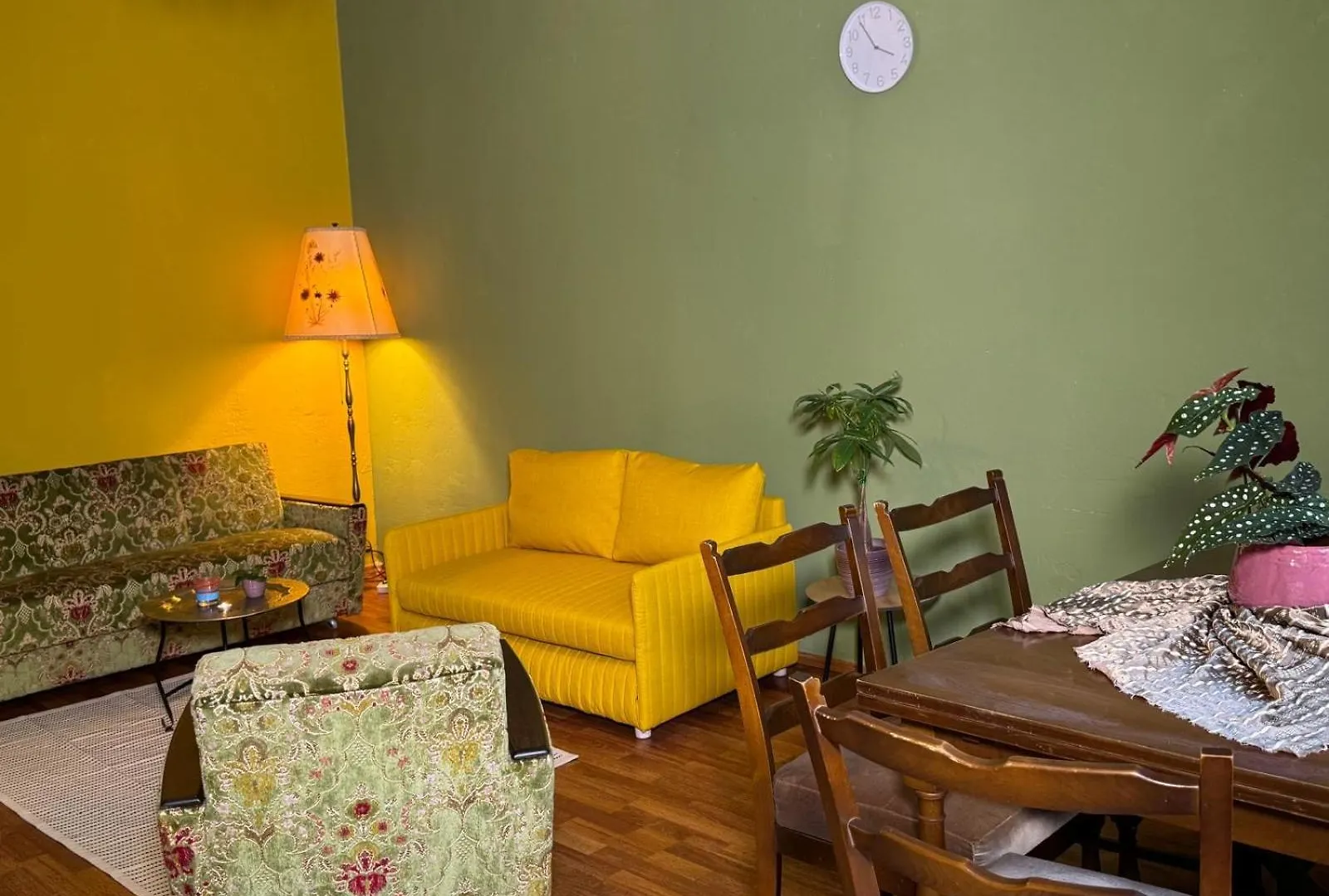 2 Zimmer Wohnung Im Herzen Neukoellns ベルリン アパート