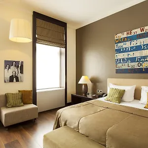 4* Otel Quentin Design